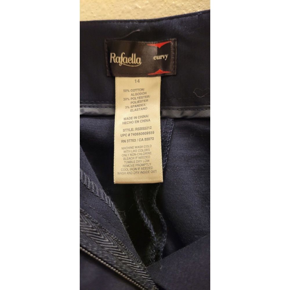 RAFAELLA CURVY NWT 14  Navy Blue Womens Crop Pants Silver Accent Pieces On Leg - Picture 3 of 5